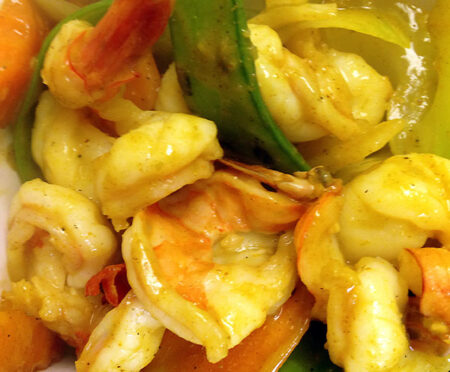Curry Shrimp: A Vibrant Stir-Fry with Coconut Milk!